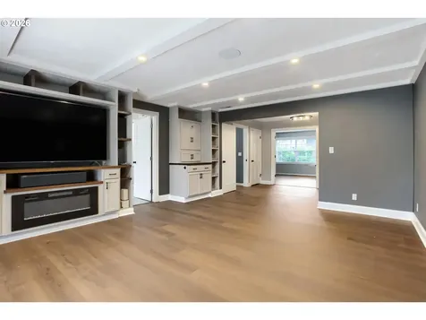 11820 SW Clifford Street Beaverton OR 97008