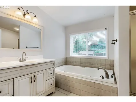 11820 SW Clifford Street Beaverton OR 97008