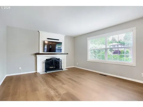 11820 SW Clifford Street Beaverton OR 97008