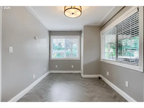 11820 SW Clifford Street Beaverton OR 97008