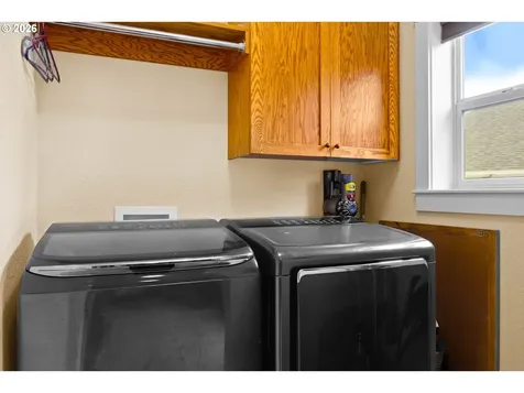 725 Slazenger Court Sutherlin OR 97479