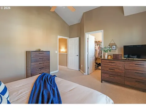 14212 SE Oregon Trail Drive Clackamas OR 97015
