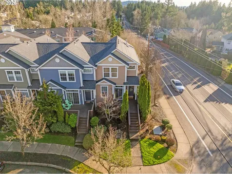 14212 SE Oregon Trail Drive Clackamas OR 97015