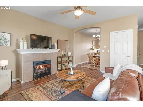 14212 SE Oregon Trail Drive Clackamas OR 97015