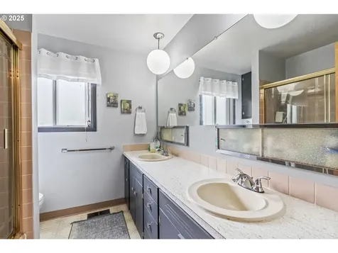 7811 NE 78th Street Vancouver WA 98662
