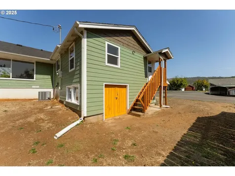 1246 NW Hicks Street Roseburg OR 97470