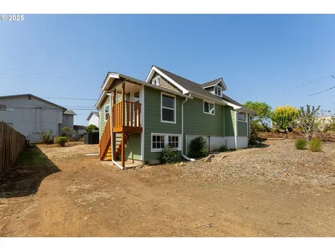 1246 NW Hicks Street Roseburg OR 97470