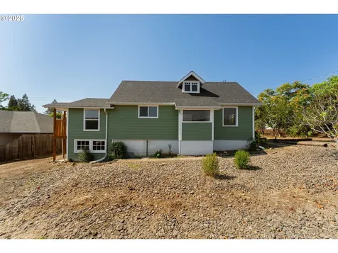 1246 NW Hicks Street Roseburg OR 97470