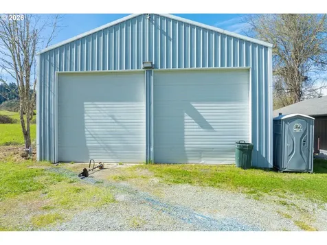 1355 Days Creek Cutoff Road Myrtle Creek OR 97457