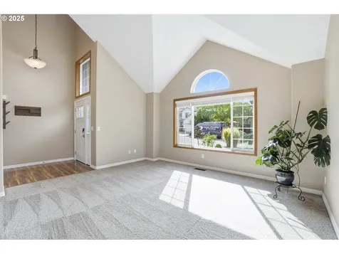 19865 Castleberry Loop Oregon City OR 97045