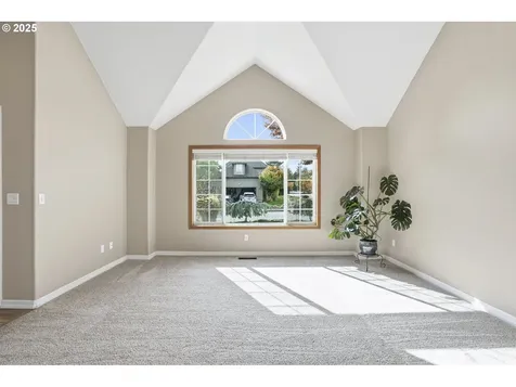 19865 Castleberry Loop Oregon City OR 97045