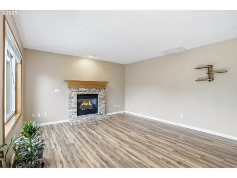 19865 Castleberry Loop Oregon City OR 97045