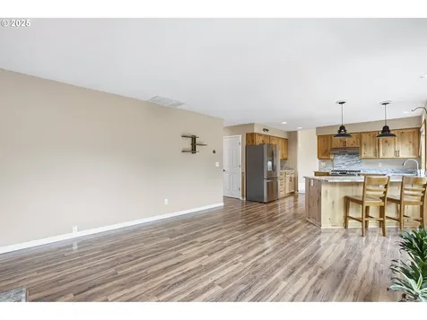 19865 Castleberry Loop Oregon City OR 97045