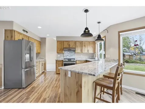 19865 Castleberry Loop Oregon City OR 97045