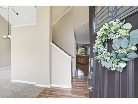 19865 Castleberry Loop Oregon City OR 97045