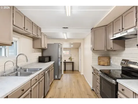 1105 NE Lincoln Street Hillsboro OR 97124
