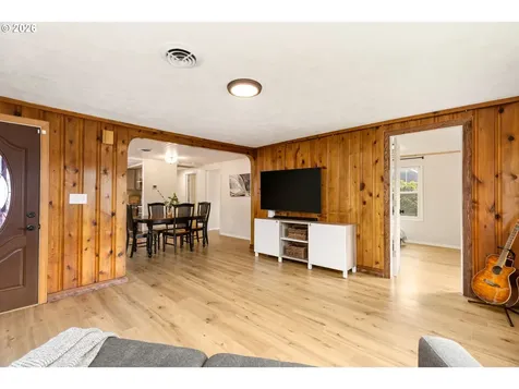 1105 NE Lincoln Street Hillsboro OR 97124