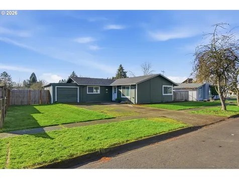 704 E Pinehurst Drive Newberg OR 97132