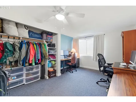 704 E Pinehurst Drive Newberg OR 97132