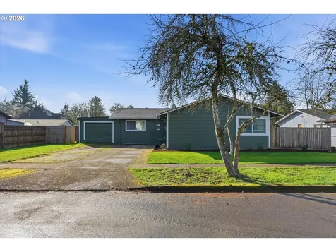 704 E Pinehurst Drive Newberg OR 97132