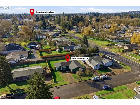 704 E Pinehurst Drive Newberg OR 97132