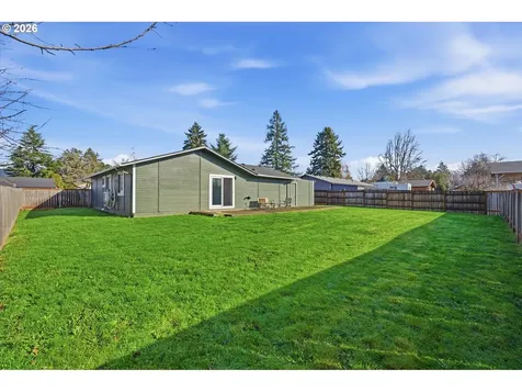 704 E Pinehurst Drive Newberg OR 97132
