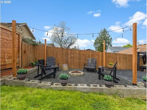 422 Willamette Street Oregon City OR 97045