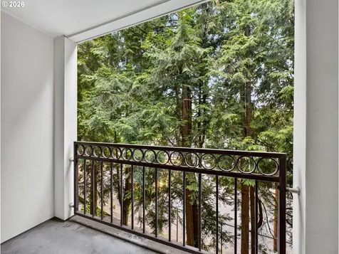 1535 SW Clay Street Portland OR 97201