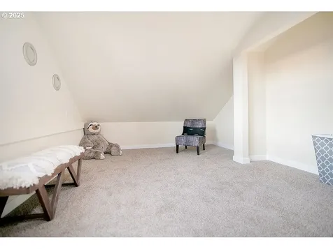 1214 S 5th Avenue Kelso WA 98626