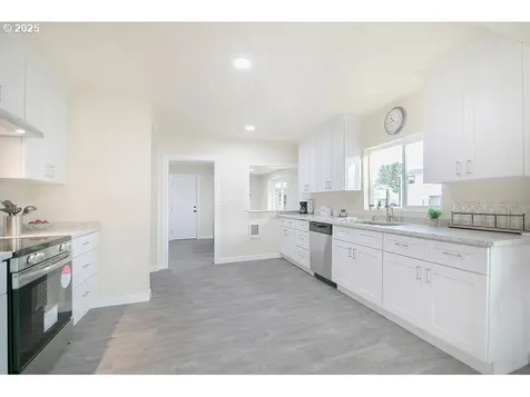 1214 S 5th Avenue Kelso WA 98626