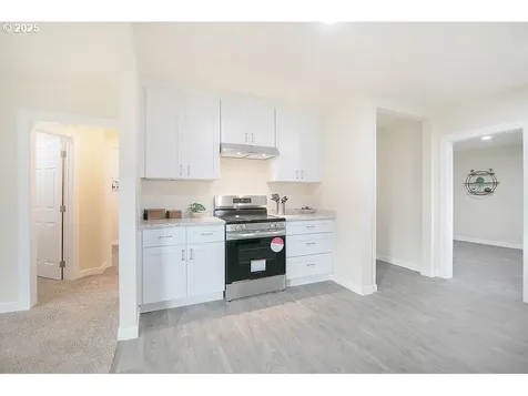 1214 S 5th Avenue Kelso WA 98626