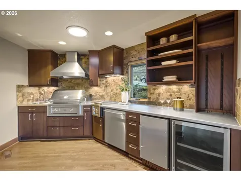 1592 View Lake Court Lake Oswego OR 97034