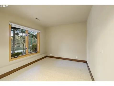 1592 View Lake Court Lake Oswego OR 97034