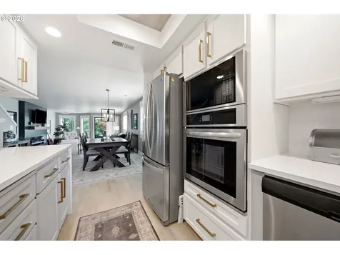13842 NW 10th Court Vancouver WA 98685
