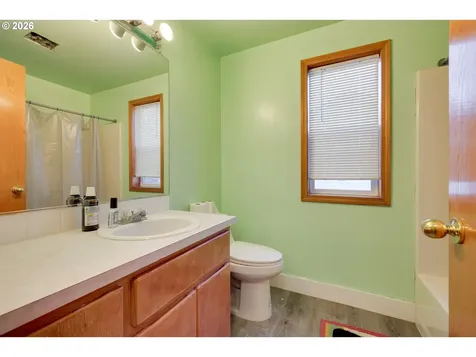 9213 NE 92nd Street Vancouver WA 98662