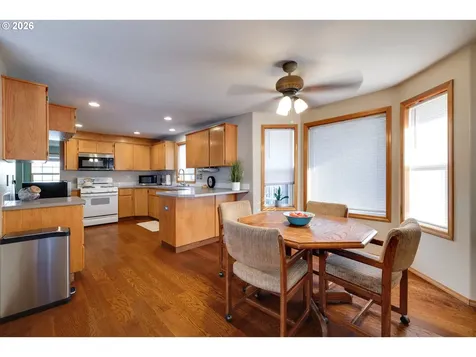 9213 NE 92nd Street Vancouver WA 98662