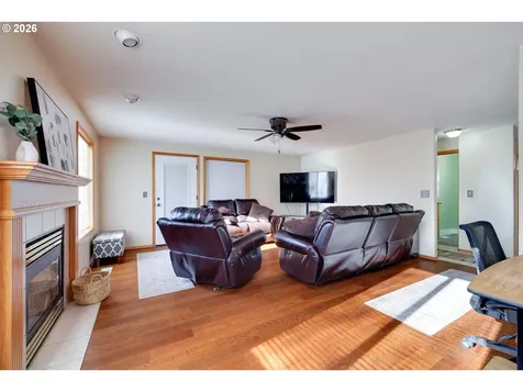 9213 NE 92nd Street Vancouver WA 98662