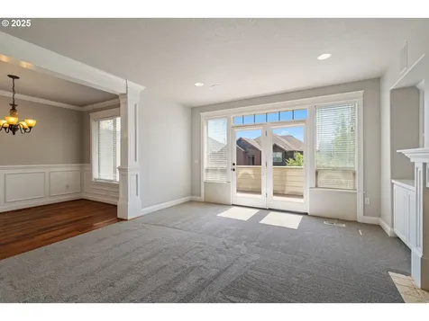 765 W U Street Washougal WA 98671