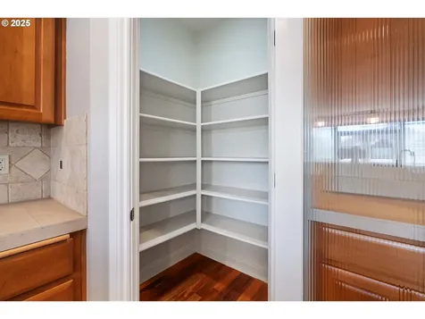 765 W U Street Washougal WA 98671