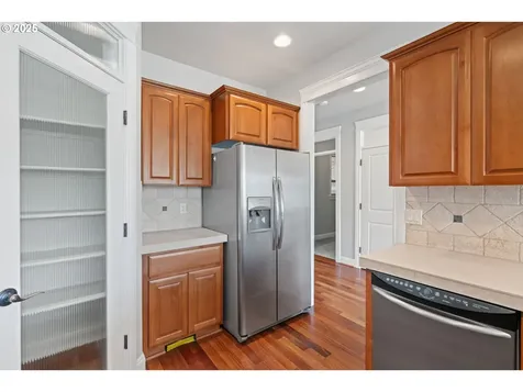 765 W U Street Washougal WA 98671