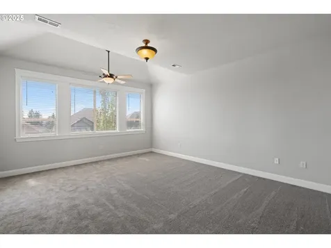 765 W U Street Washougal WA 98671