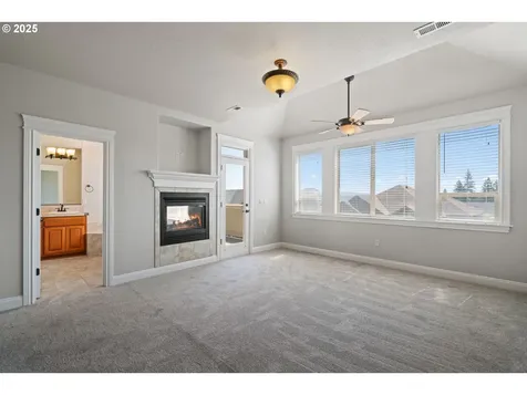 765 W U Street Washougal WA 98671