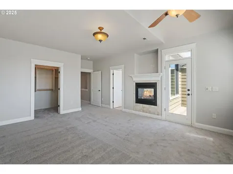 765 W U Street Washougal WA 98671