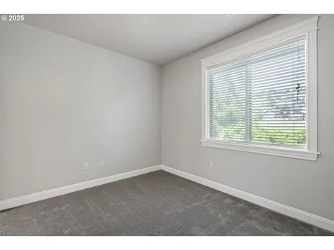 765 W U Street Washougal WA 98671