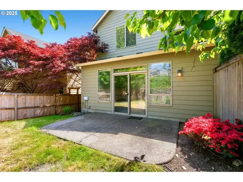 765 W U Street Washougal WA 98671