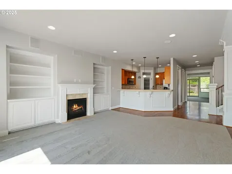 765 W U Street Washougal WA 98671
