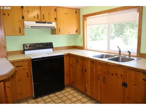 5659 SW Spring Hill Road Gaston OR 97119