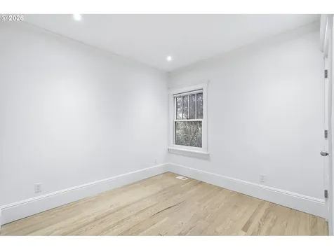 2790 SW Montgomery Drive Portland OR 97201