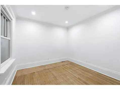 2790 SW Montgomery Drive Portland OR 97201