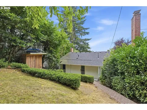 2790 SW Montgomery Drive Portland OR 97201